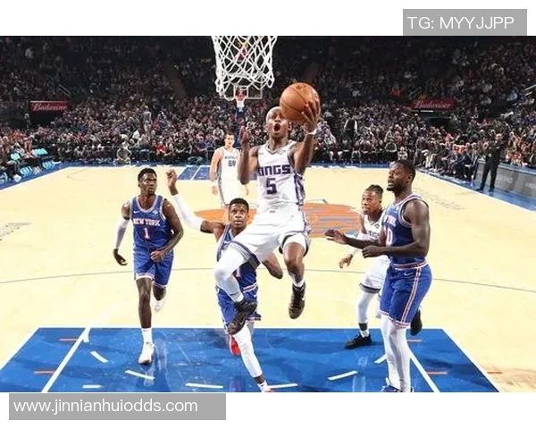 福克斯大放异彩单场28分11助助球队逆转文班缺阵的困境